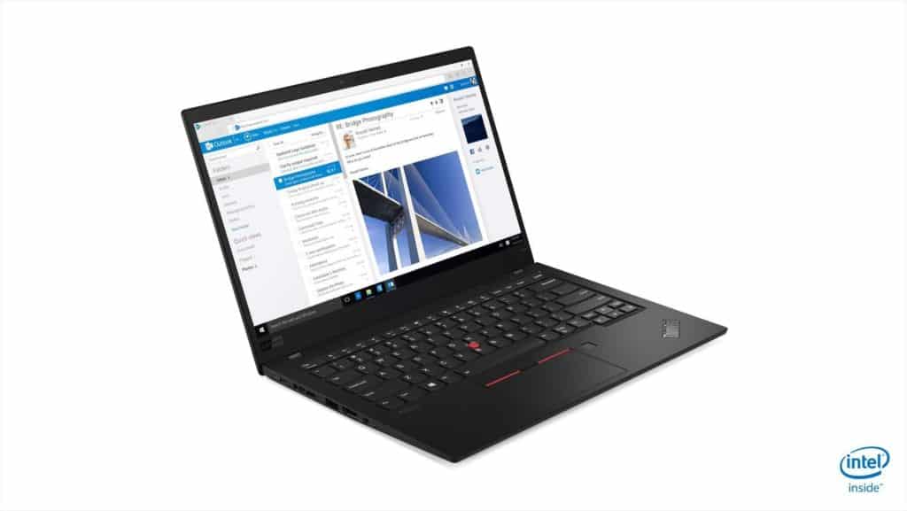 Lenovo onthult de nieuwe Thinkpad- en Yoga-reeks Lenovo onthult de nieuwe Thinkpad- en Yoga-reeks