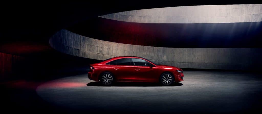 Peugeot geeft je 508 redenen om voor hun nieuwe sedan te kiezen Peugeot geeft je 508 redenen om voor hun nieuwe sedan te kiezen